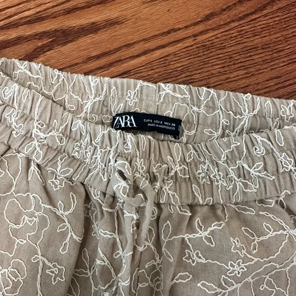 ZARA Beige Embroidered Drawstring Women's Shorts - Picture 3 of 3